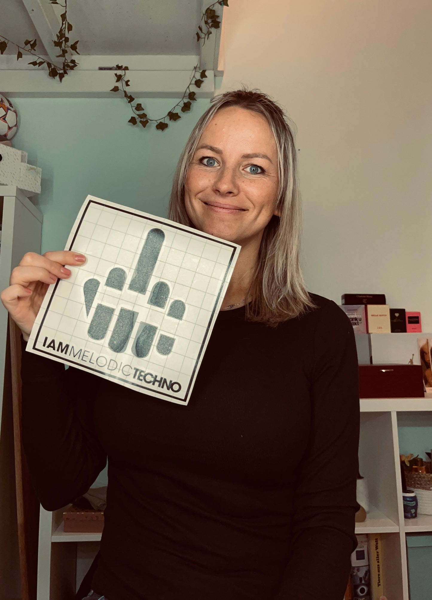 IAM Melodic Techno Mittelfinger Autoaufkleber