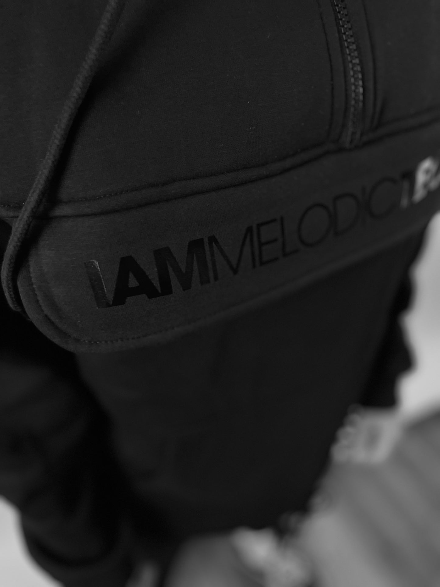 IAM Melodic Techno Alf's ueberzieher Hoodie Ladies - BLACK EDITION