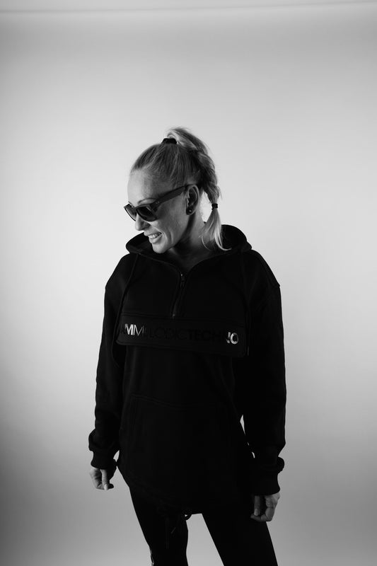 IAM Melodic Techno Alf's ueberzieher Hoodie Ladies - BLACK EDITION